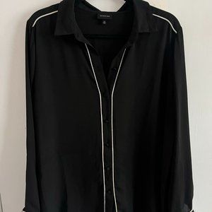 3/$30 Who What Wear black blouse XL